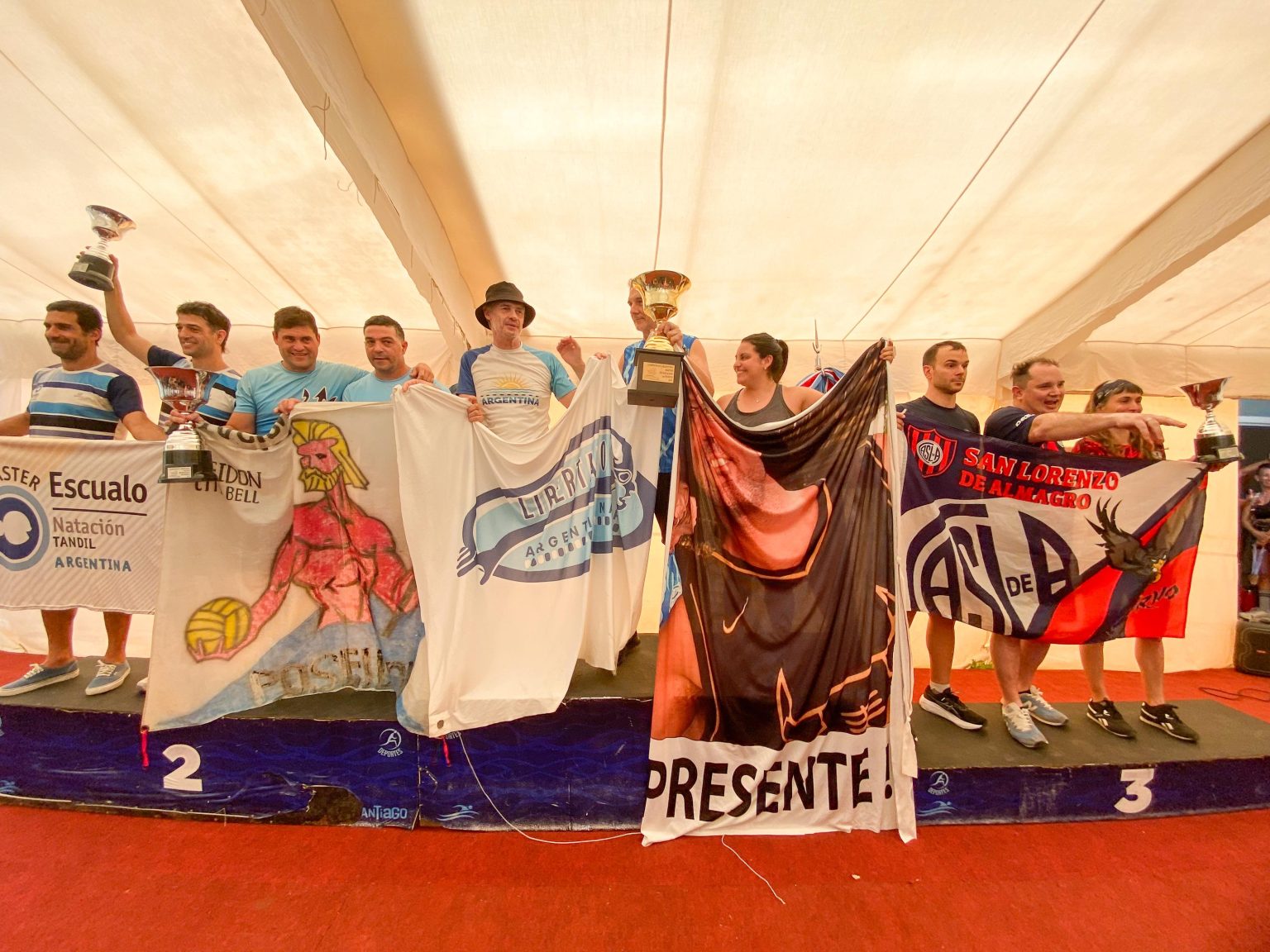 Culminó con éxito el Torneo Nacional de Natación en el Complejo «Madre de Ciudades»