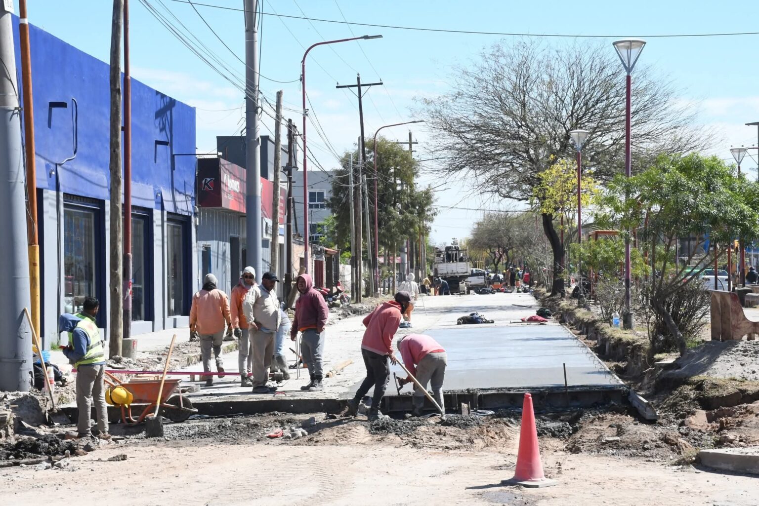 Desvío del tránsito en Av. Colón y San Juan por el avance de la obra de repavimentación