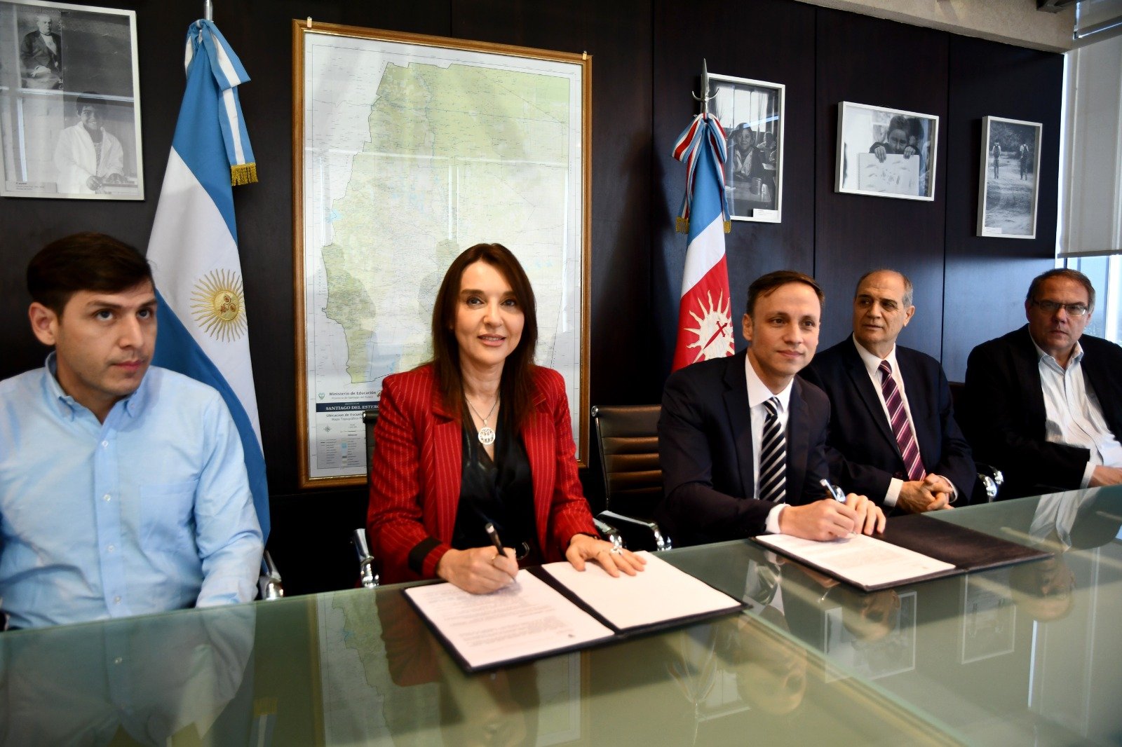 El Gobierno provincial celebró un Convenio Marco de Cooperación con el Colegio de Psicólogos