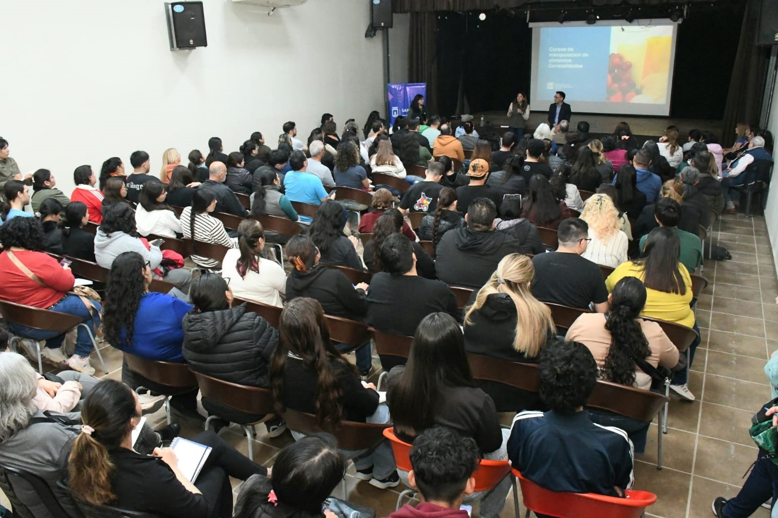 La Municipalidad y el INTA iniciaron el curso gratuito para obtener el carnet de manipuladores de alimentos