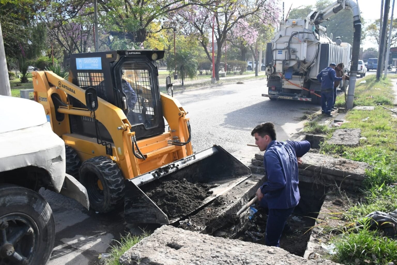 Se realizaron trabajos de limpieza y mantenimiento de más de 60 cámaras pluviales